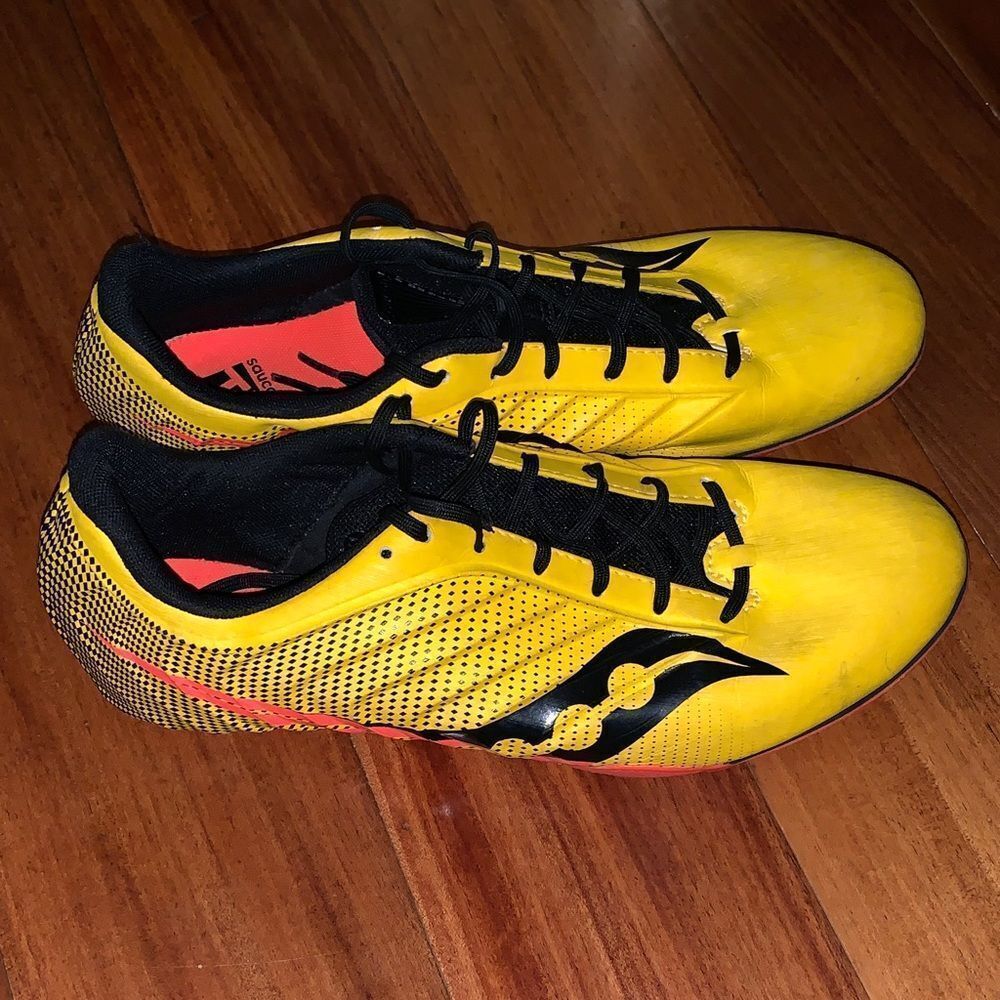 Saucony Men's Vibrant Yellow track sprinter spikes size 11